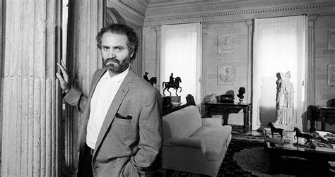 giovanni versace killer|The True Story of “The Assassination of Gianni Versace”.